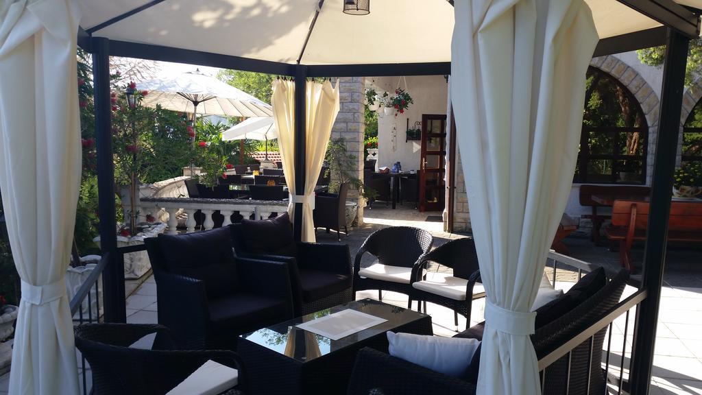 Guest House Villa Marlis มาลินสกา ภายนอก รูปภาพ